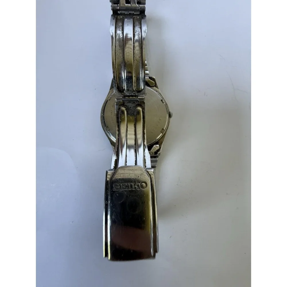 Seiko 7N43-8A30 Quartz Watch Men's Vintage 1990s Stainless Steel